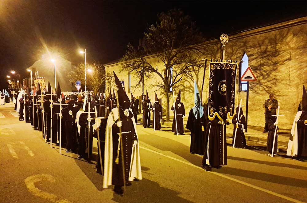 Procesión en La Placa con sabor Toralense
