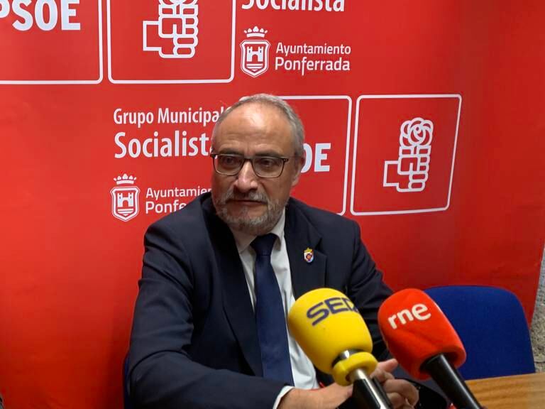 Ramón afirma el PSOE “vota siempre en función de lo que creemos mejor para Ponferrada, sin fijarnos en lo que puedan votar otros grupos, incluido VOX”