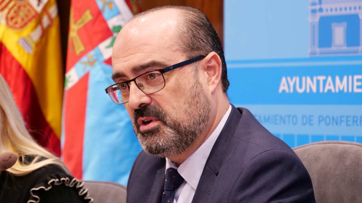 Morala deja entrever la relación entre la posible desaparición del Instituto forense de Ponferrada y el nuevo Grado de Medicina