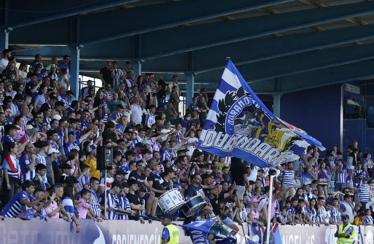 El derbi entre Ponferradina y Cultural Leonesa, declarado de alto riesgo