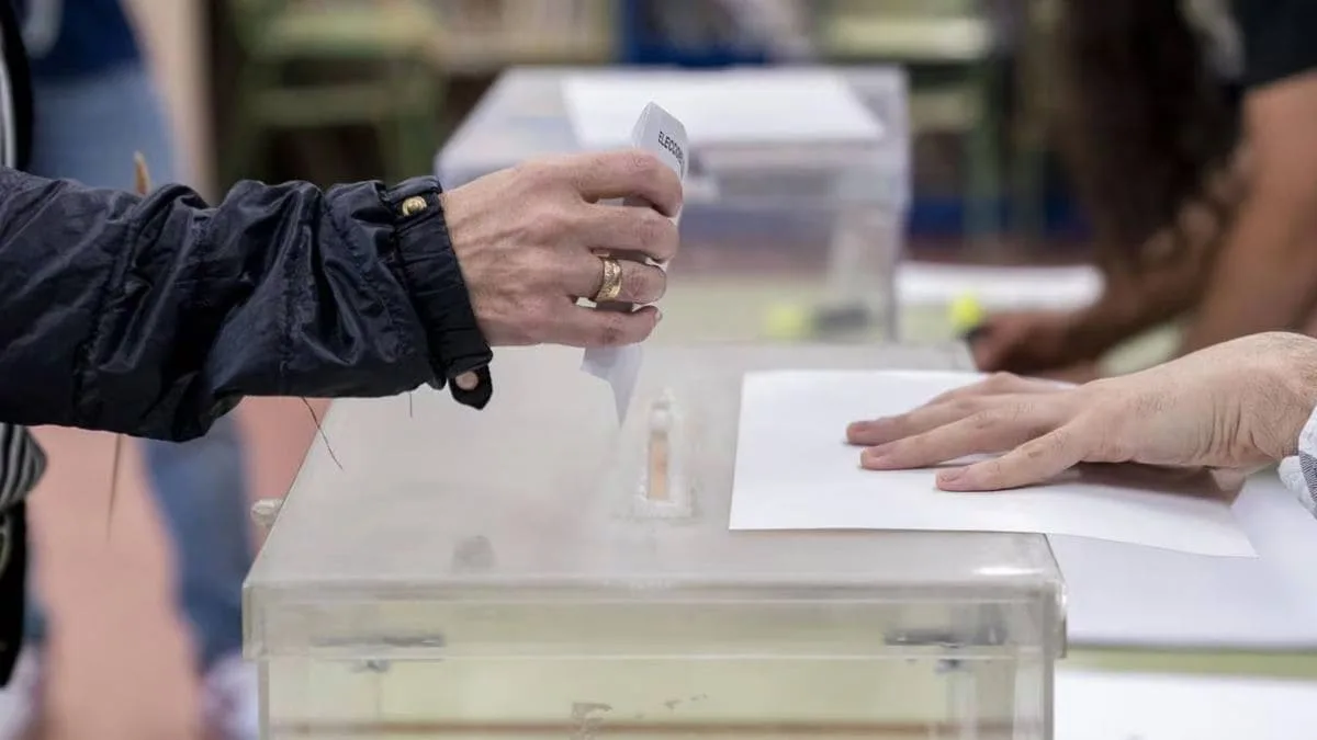 La Junta de Castilla y León licita por 5,1 el recuento informático de votos para las próximas elecciones autonómicas, previstas para marzo de 2026