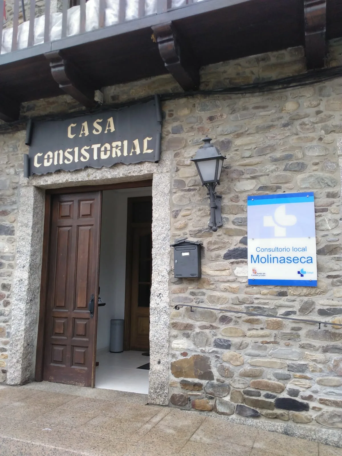 CB denuncia “incertidumbre“ en la atención sanitaria en Molinaseca ante las vacaciones del titular de la plaza