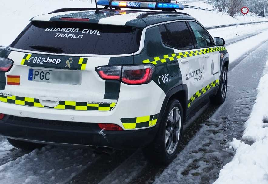 imagen guardia civil patrulla