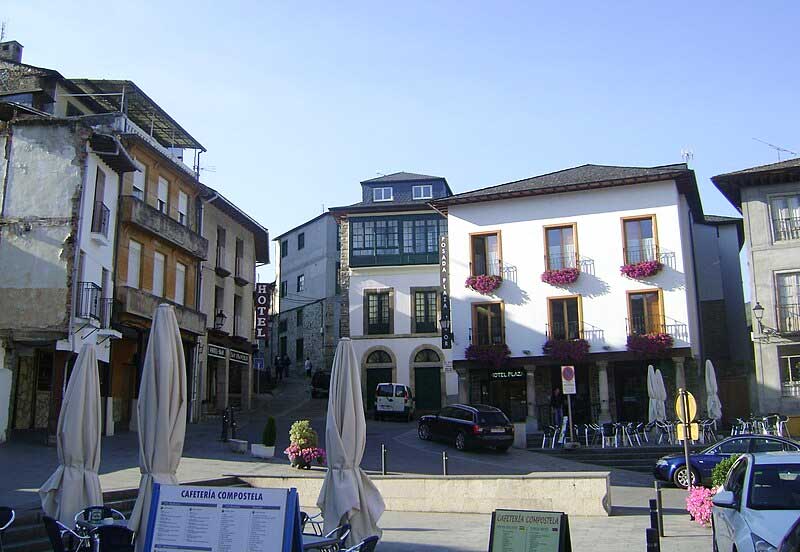 imagen plaza mayor villafranca bierzo