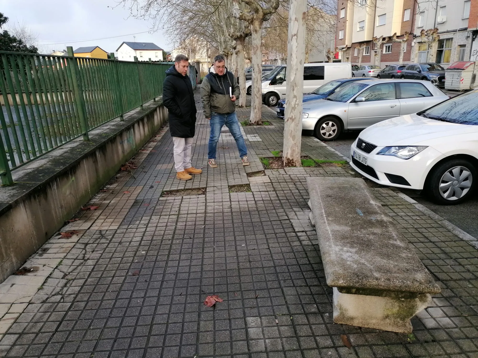 La Brigada Municipal de Obras prevé actuaciones en el barrio de Flores del Sil