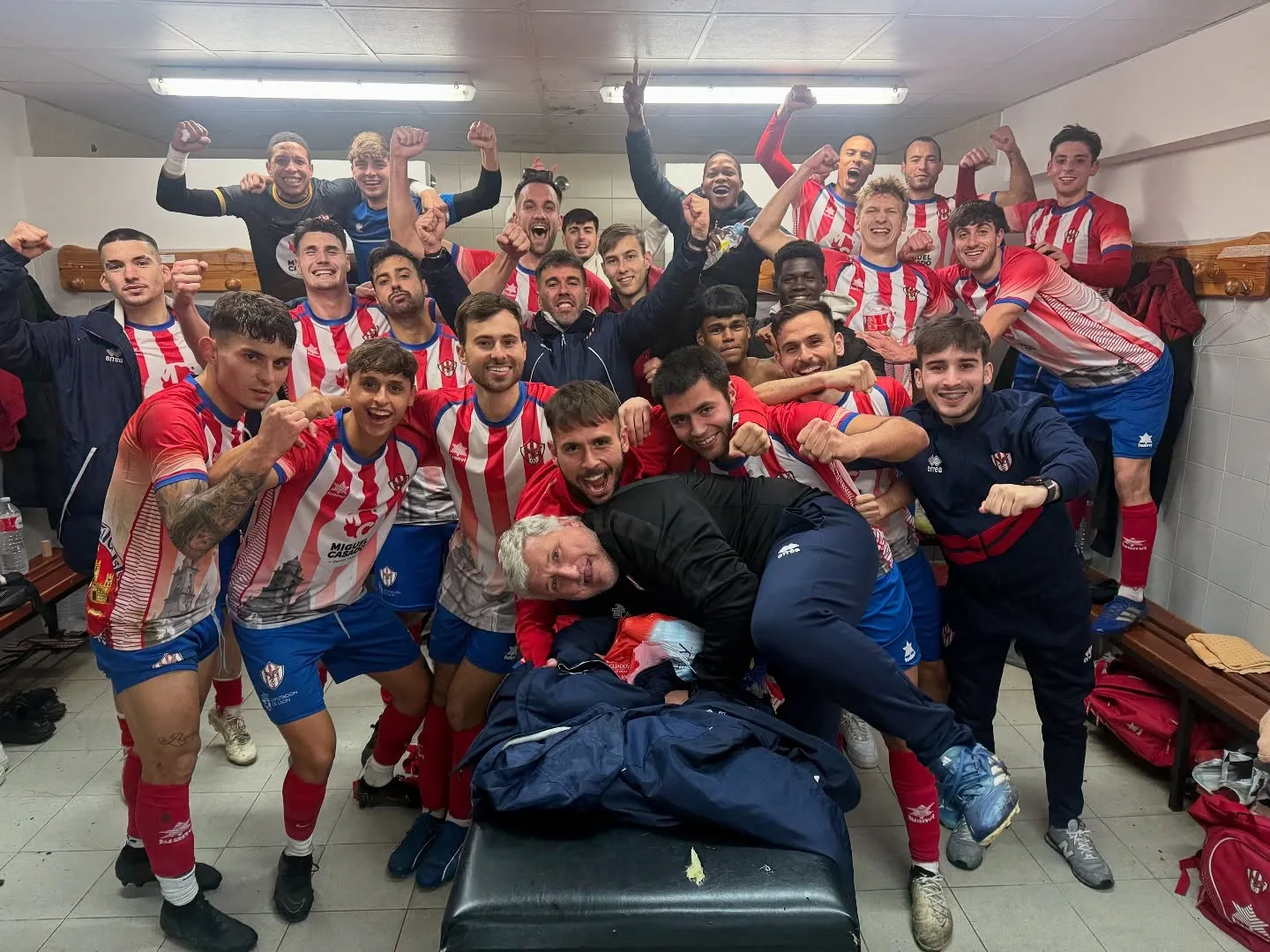 El equipo rojiblanco sale de los puestos de descenso después de dos victorias consecutivas