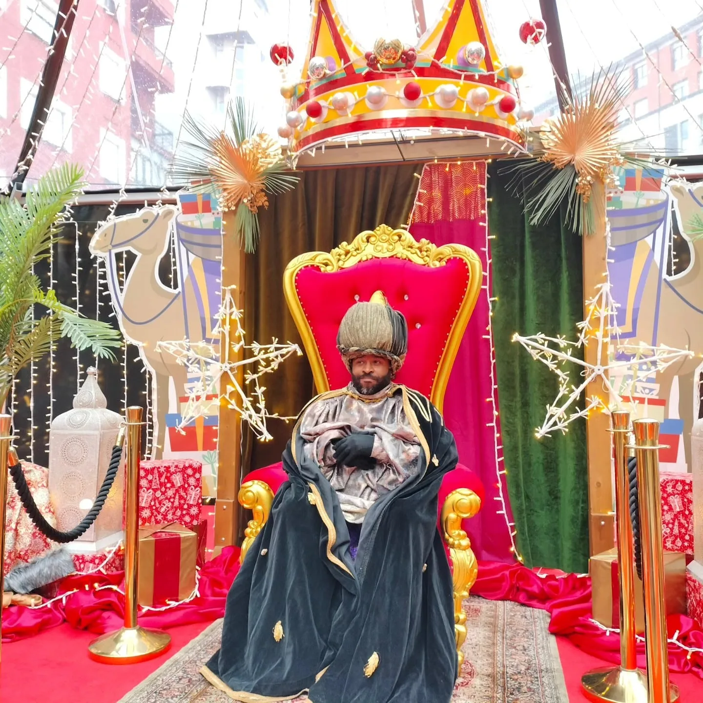 El Mago Chalupa recibe las llaves mágicas de Ponferrada
