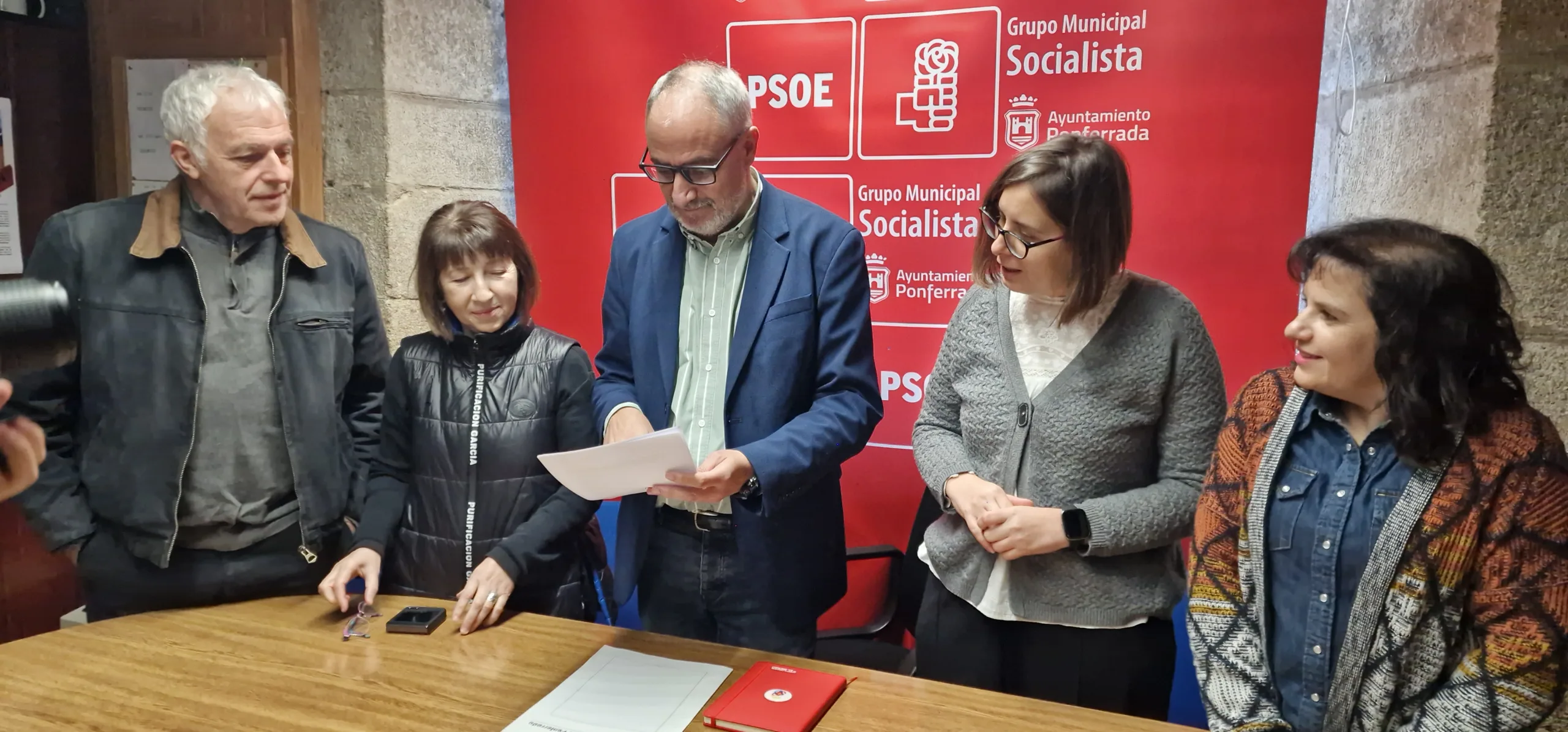 El PSOE sospecha de "nuevas casualidades" en los procesos de selección de personal del Ayuntamiento de Ponferrada