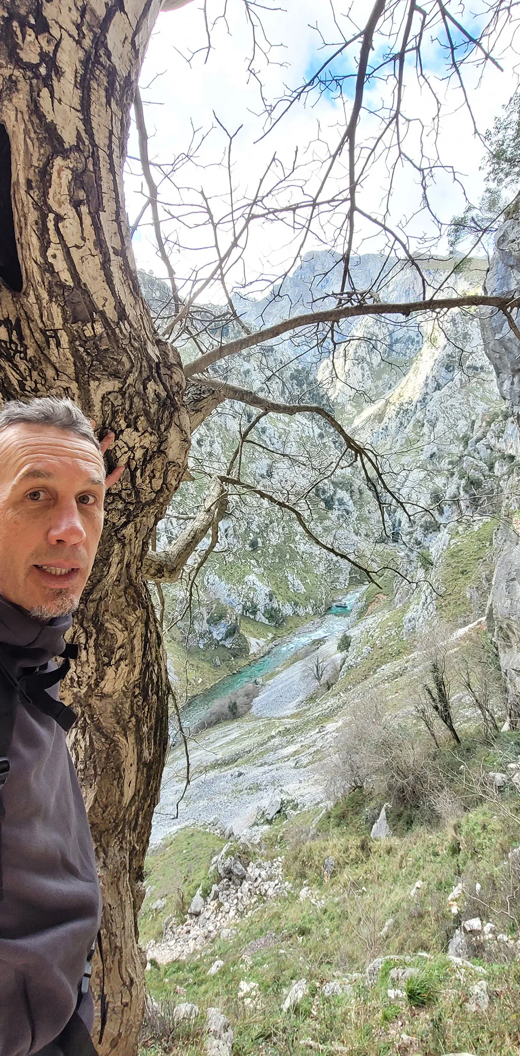 Insólito: Un senderista berciano hace la Ruta del Cares y no se encuentra con nadie