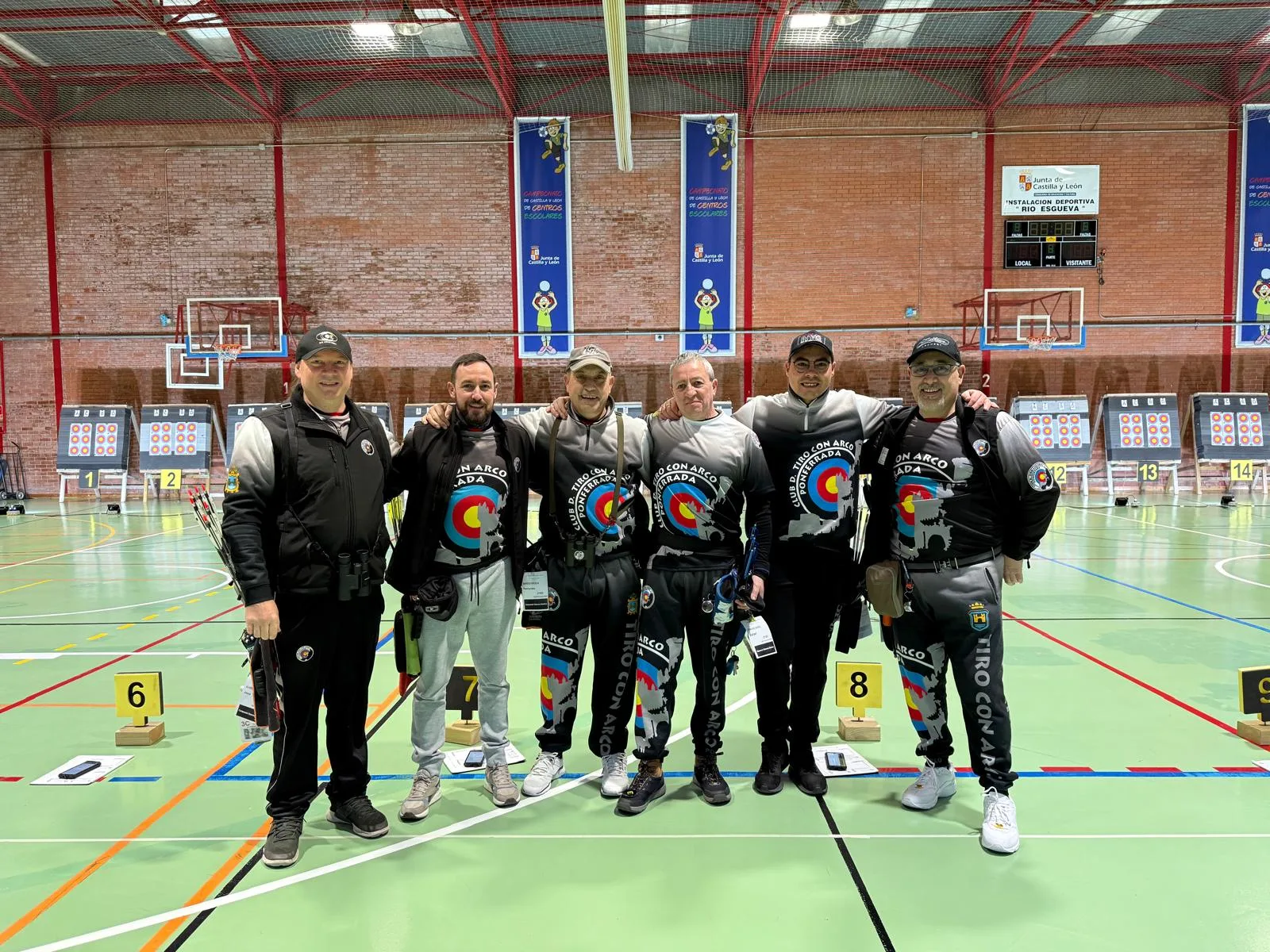Seis Medallas para el club de tiro con arco Ponferrada en el campeonato de Castilla y León