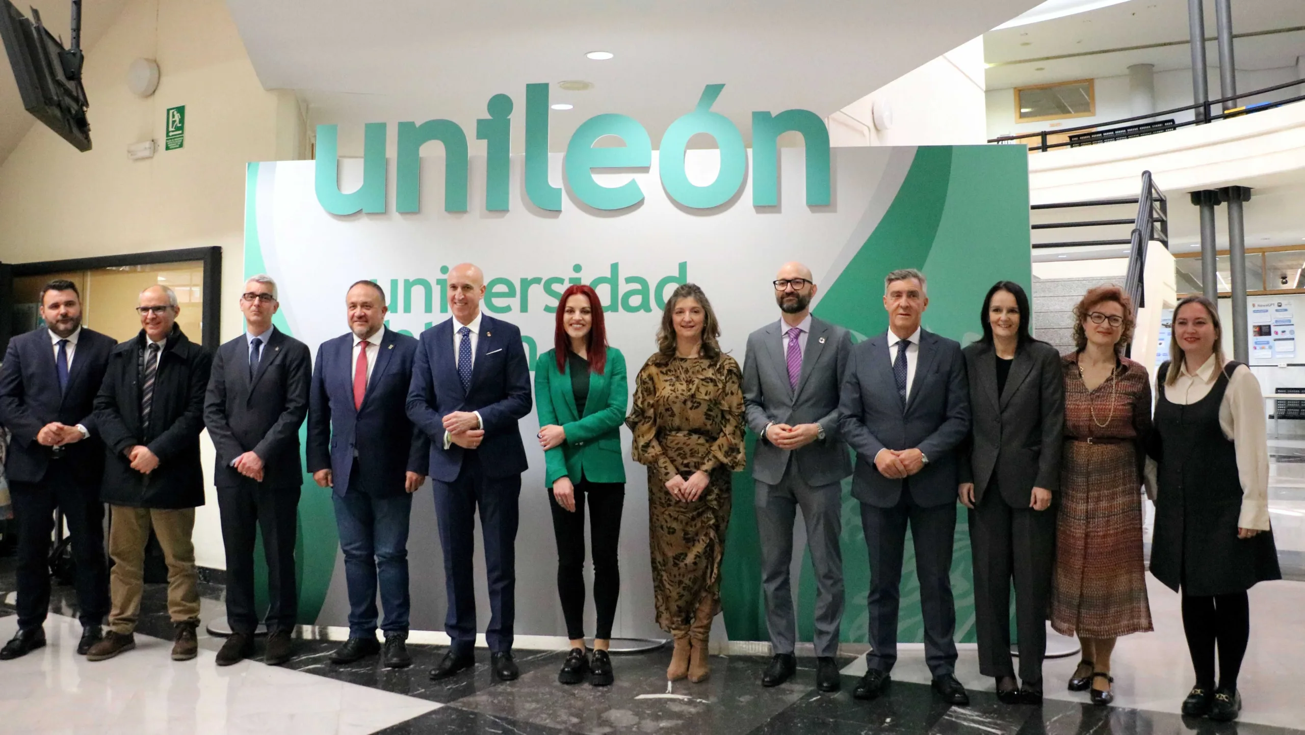 Sara García Regresa a la Universidad de León para Compartir su Trayectoria hacia el Espacio