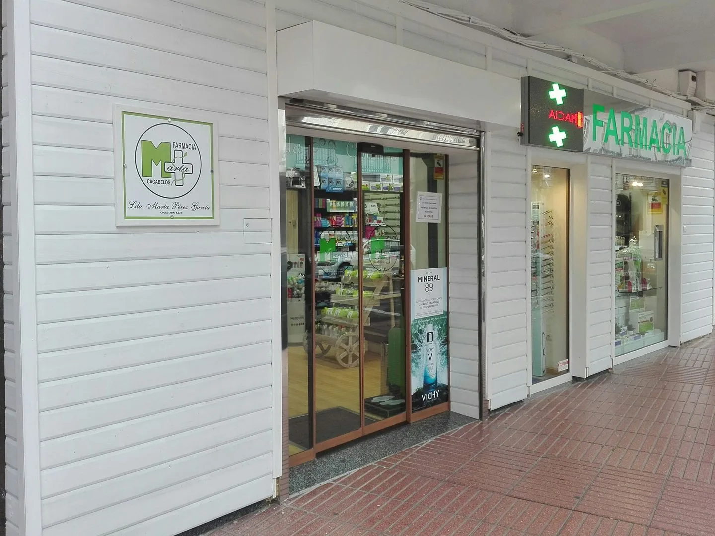 La Farmacia María de Cacabelos, premiada como "farmacia disruptiva" en los Dermo Figital