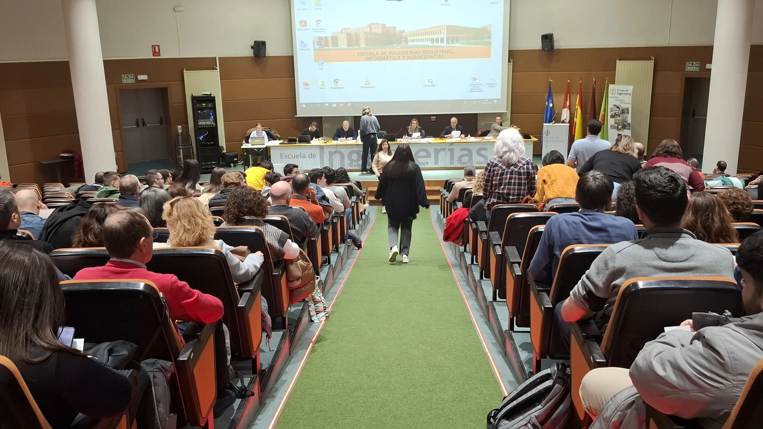 La ULE prevé cerrar el plan de estudios del grado de Medicina a mediados de marzo