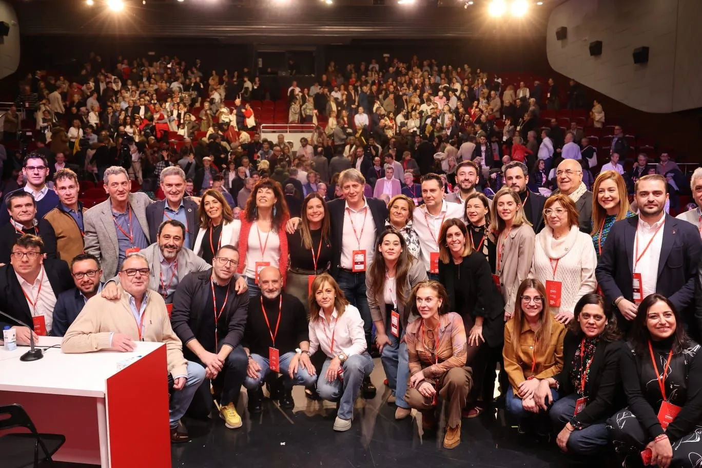El PSOE de León refuerza su peso en la nueva Ejecutiva Autonómica, que incluye a los bercianos Lorena Valle, Susana Folla y Vicente Mirón y al lacianiego Mario Rivas
