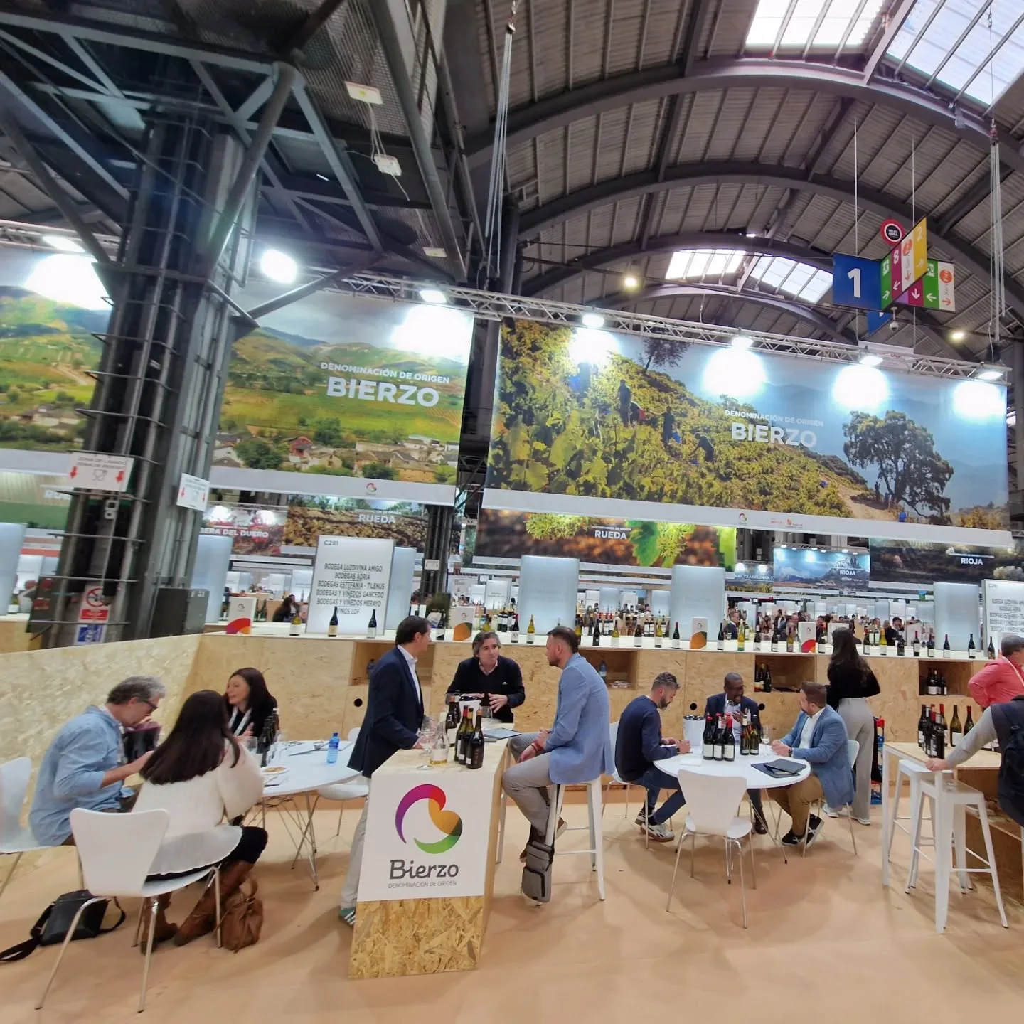 La Denominación de Origen Bierzo triunfa en la Barcelona Wine Week