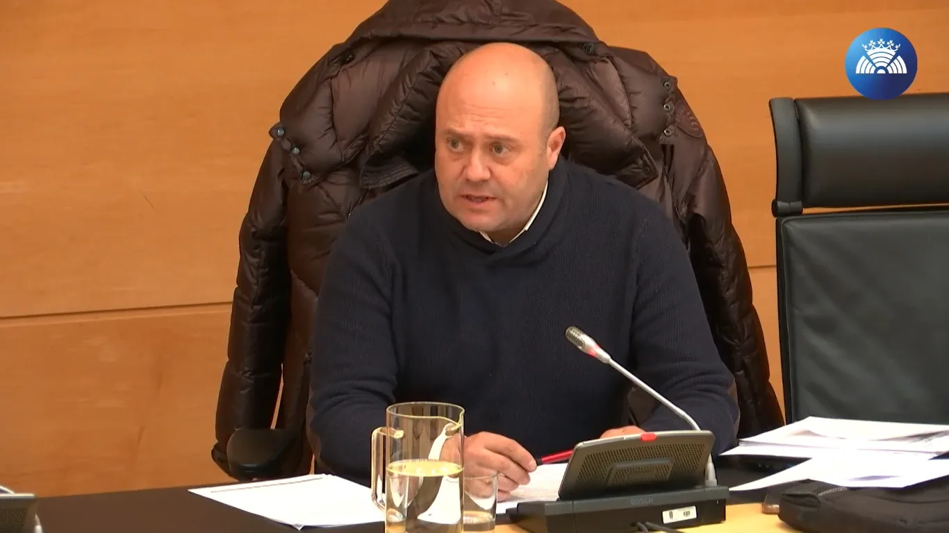 El PSOE de León denuncia la falta de inversiones de la Junta para solucionar problemas de calefacción en los centros educativos