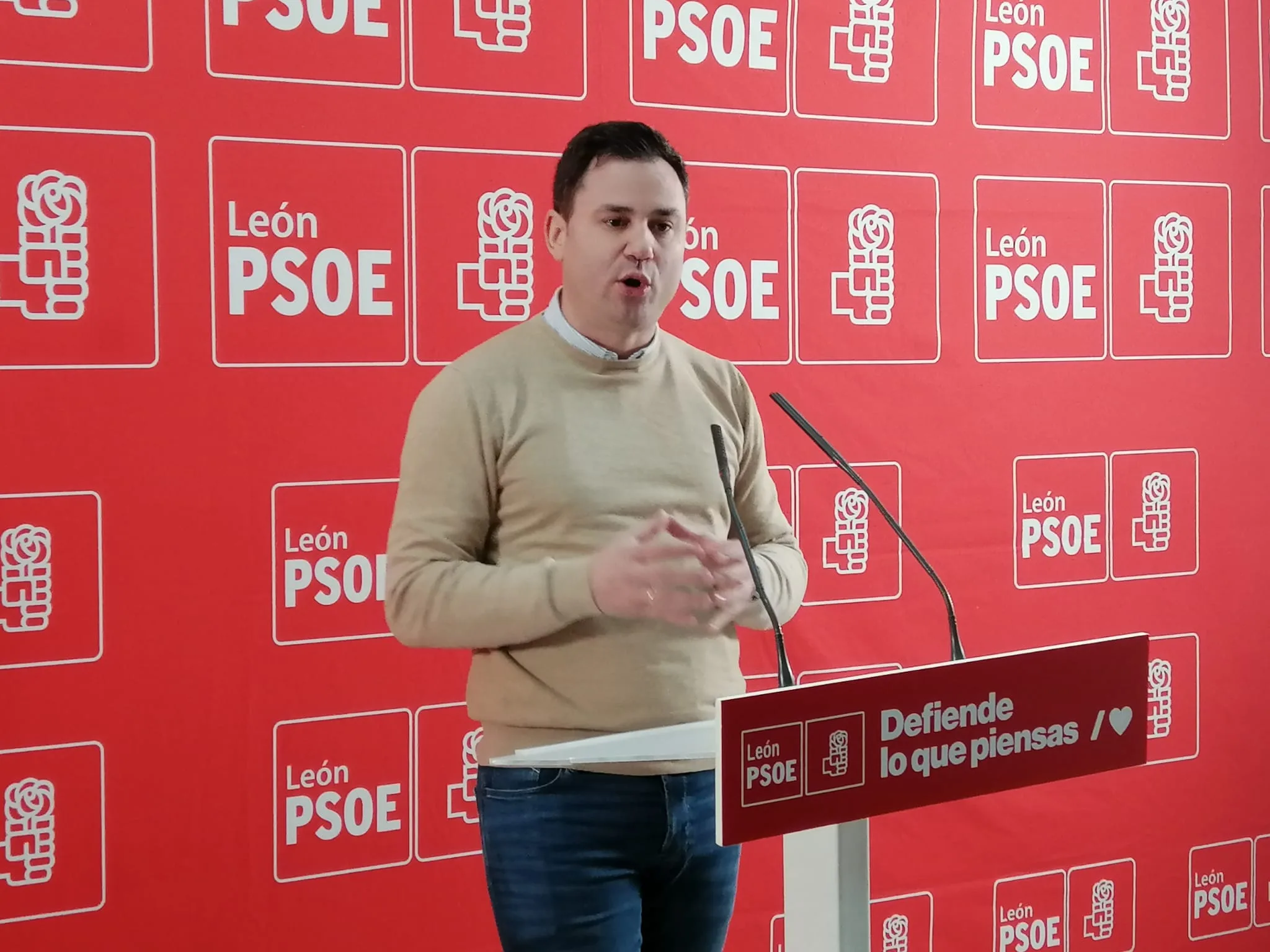 El PSOE de León se manifiesta este 8M bajo el lema: “Las mujeres adelantan por la izquierda”