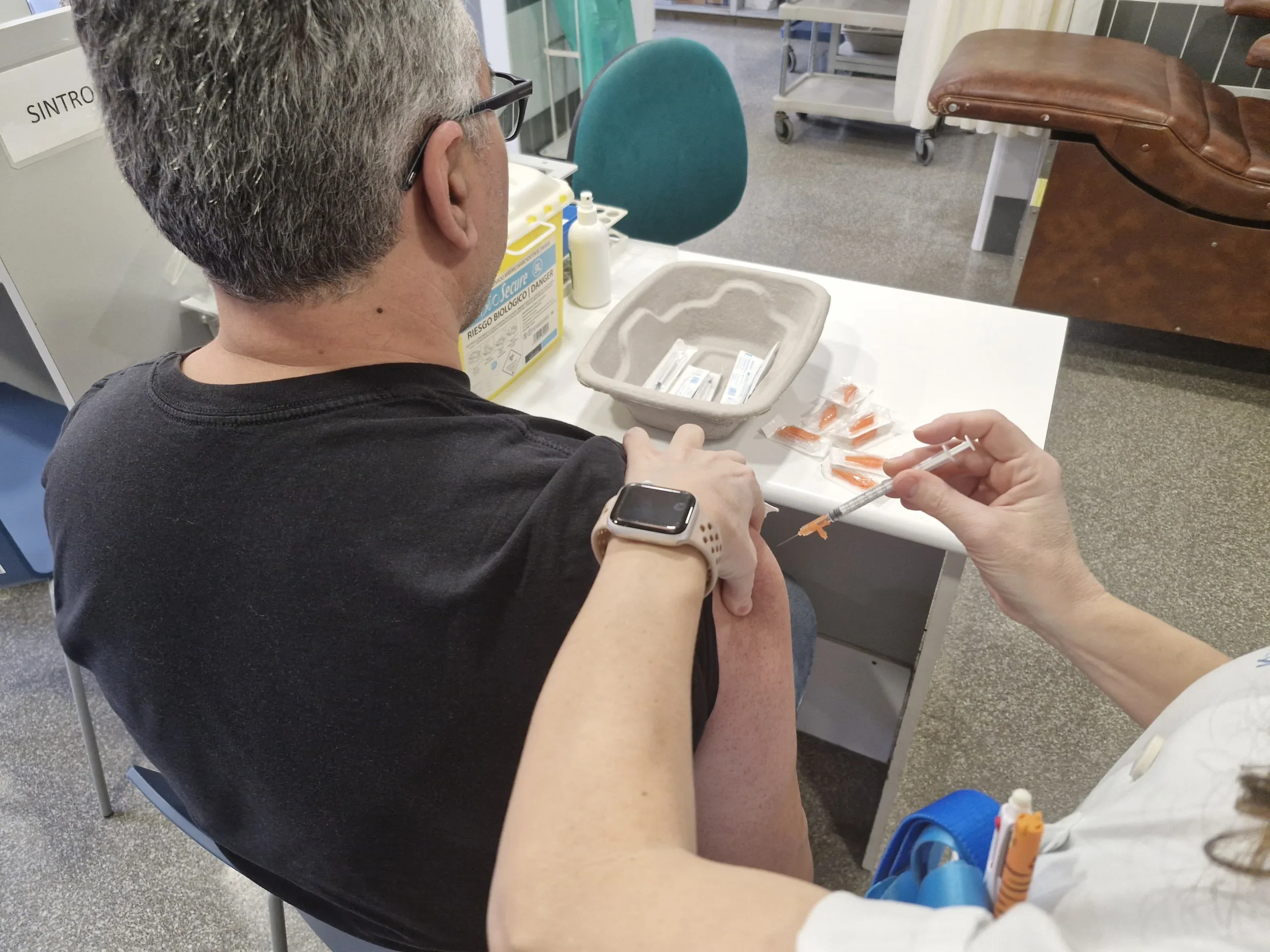 Los centros de salud del Bierzo habilitan la vacunación a personas que viajen al extranjero