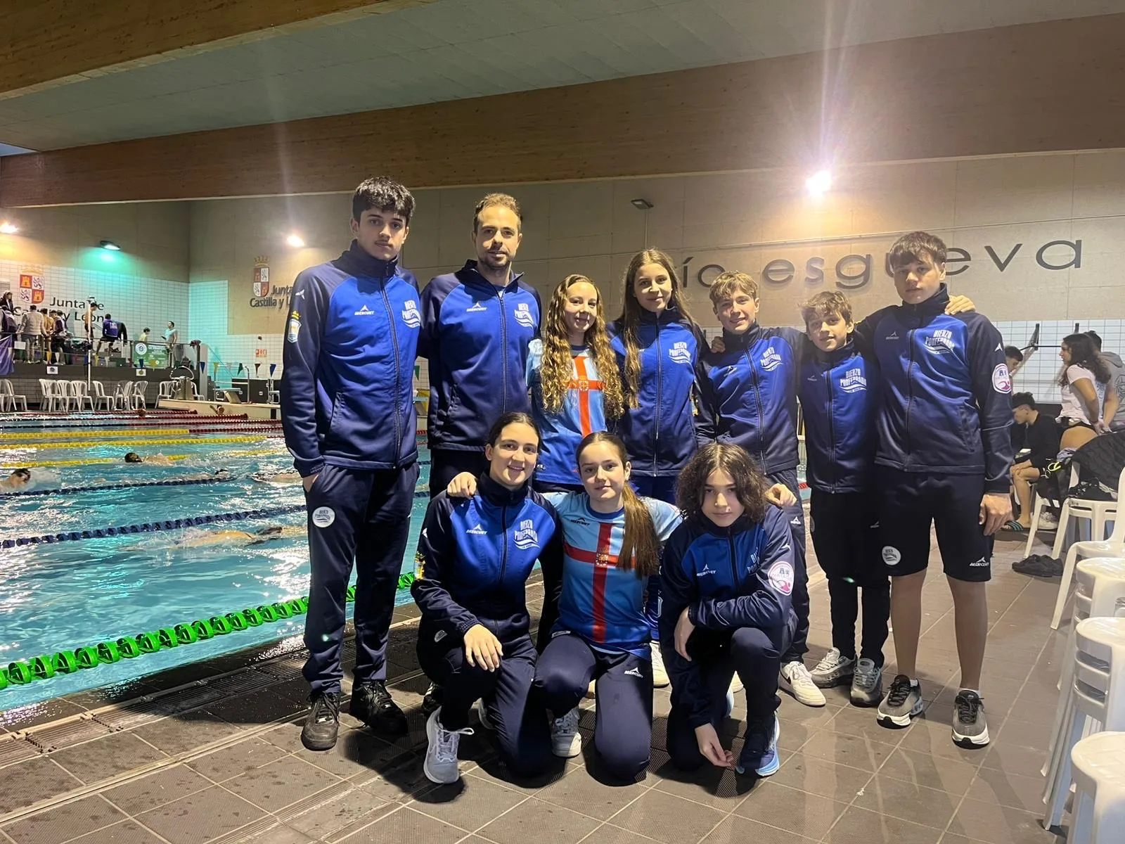 El Club Natación Bierzo Ponferrada triunfa en el Campeonato de Castilla y León con 12 medallas
