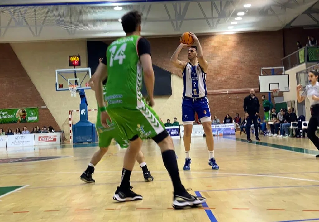 Zornotza sella una remontada épica y derrota al Clínica Ponferrada SDP (79-76)