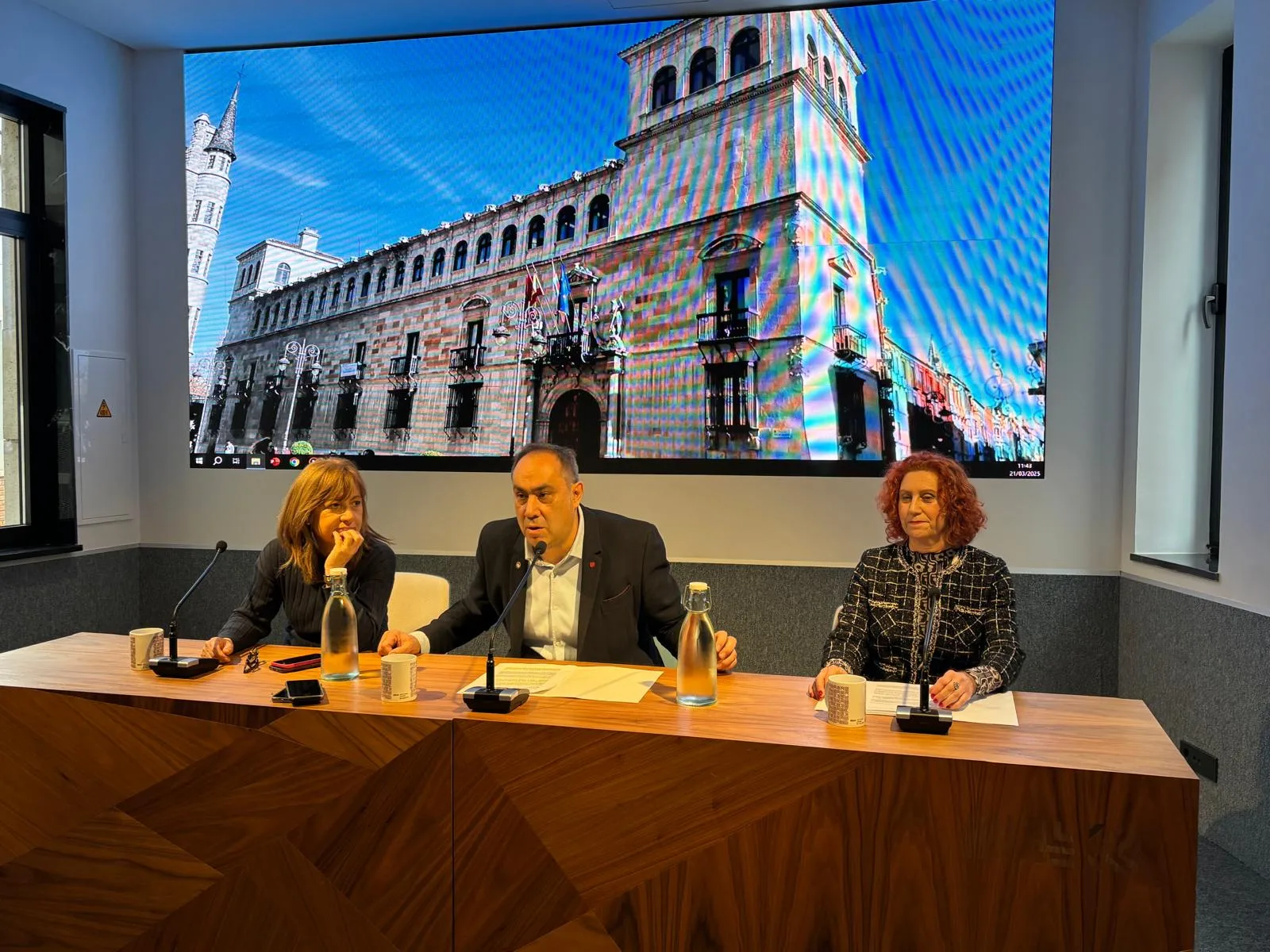 La Diputación inicia la implantación de su estrategia de IA con un proyecto piloto en 18 municipios