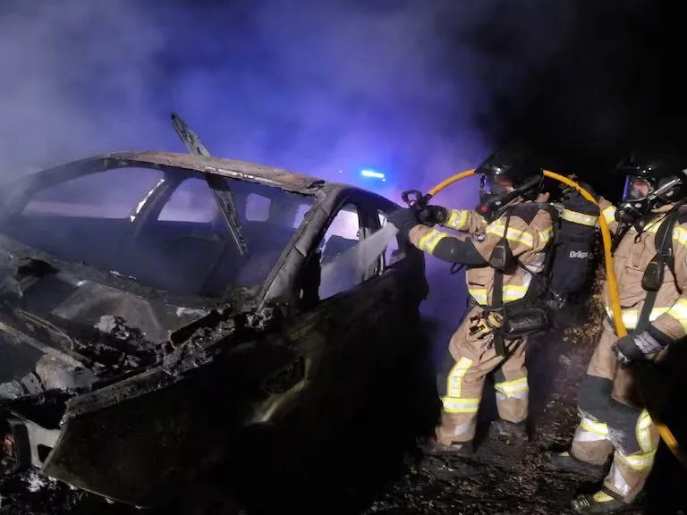 Dos vehículos calcinados en Ponferrada y Bembibre esta pasada madrugada