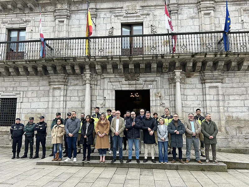 Ponferrada guarda un minuto de silencio por las víctimas del terrorismo en el Día Europeo de la Memoria