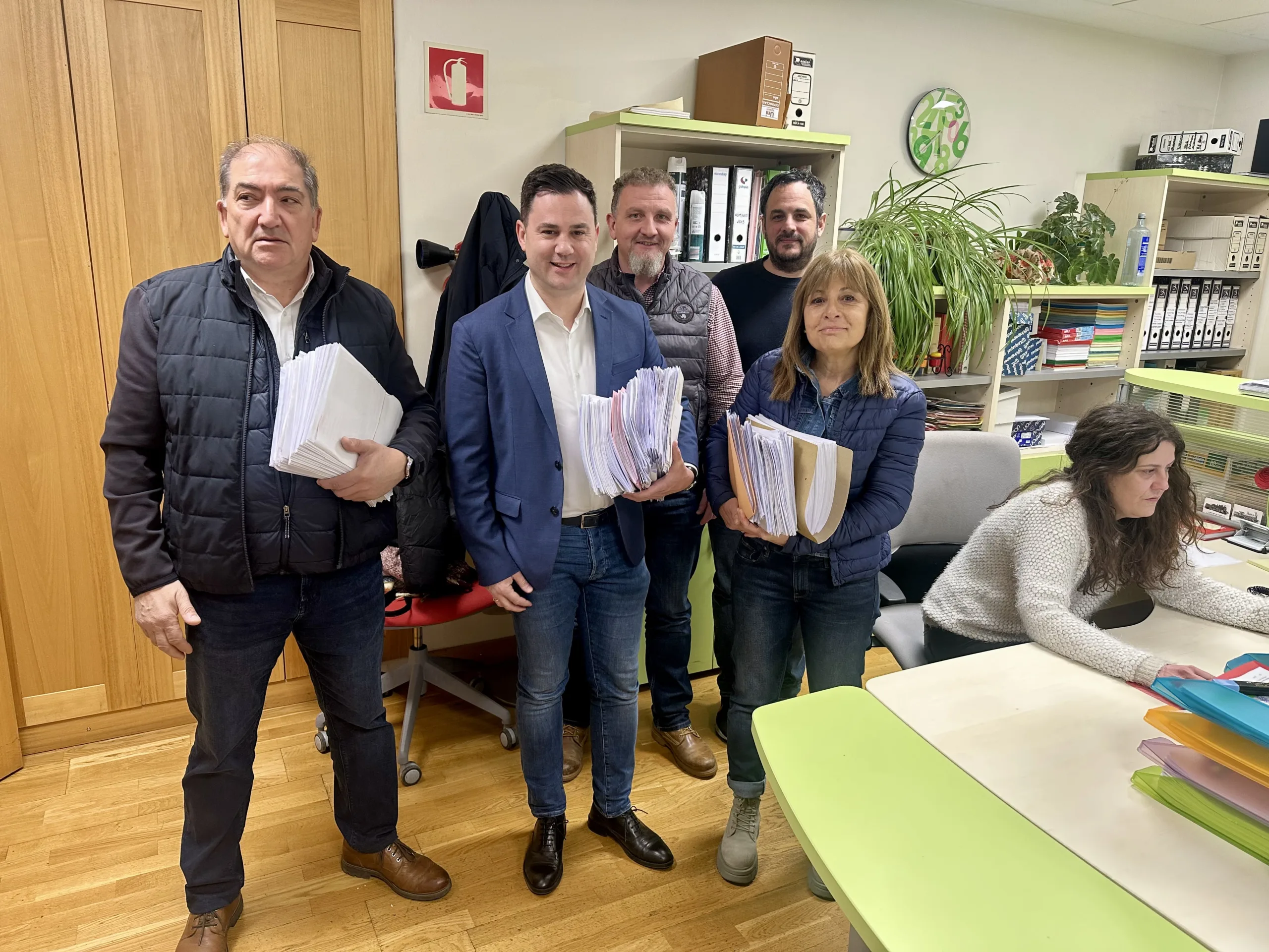 Cendón y Moreno ya son oficialmente candidatos a la Secretaría provincial del PSOE tras la validación de sus respectivos avales