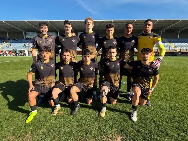 El Atlético Bembibre cae en el derbi provincial ante el Júpiter Leonés (3-1)