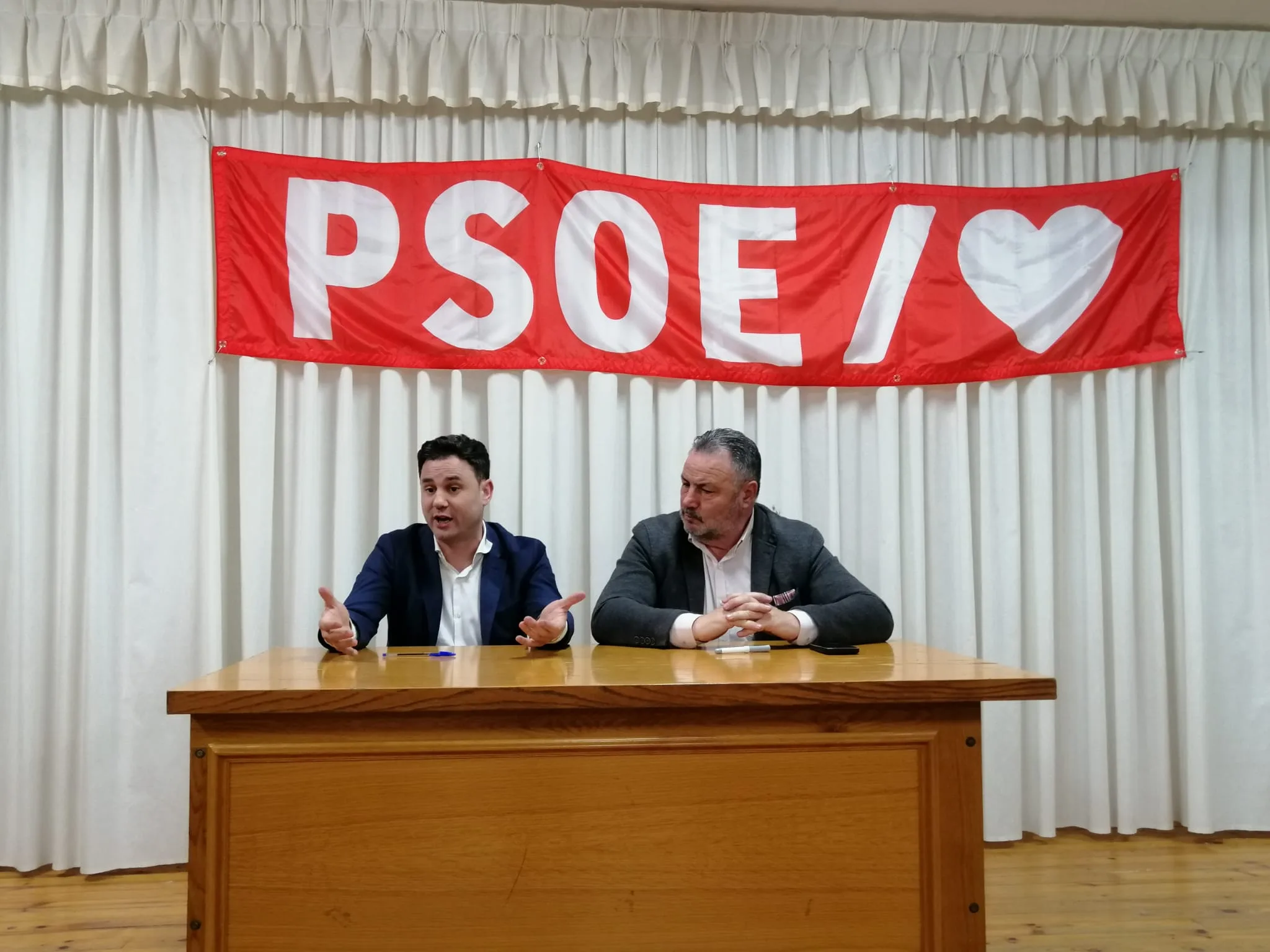 Cendón destaca en Camponaraya el "impulso socialista a la reindustrialización" para recuperar población en León