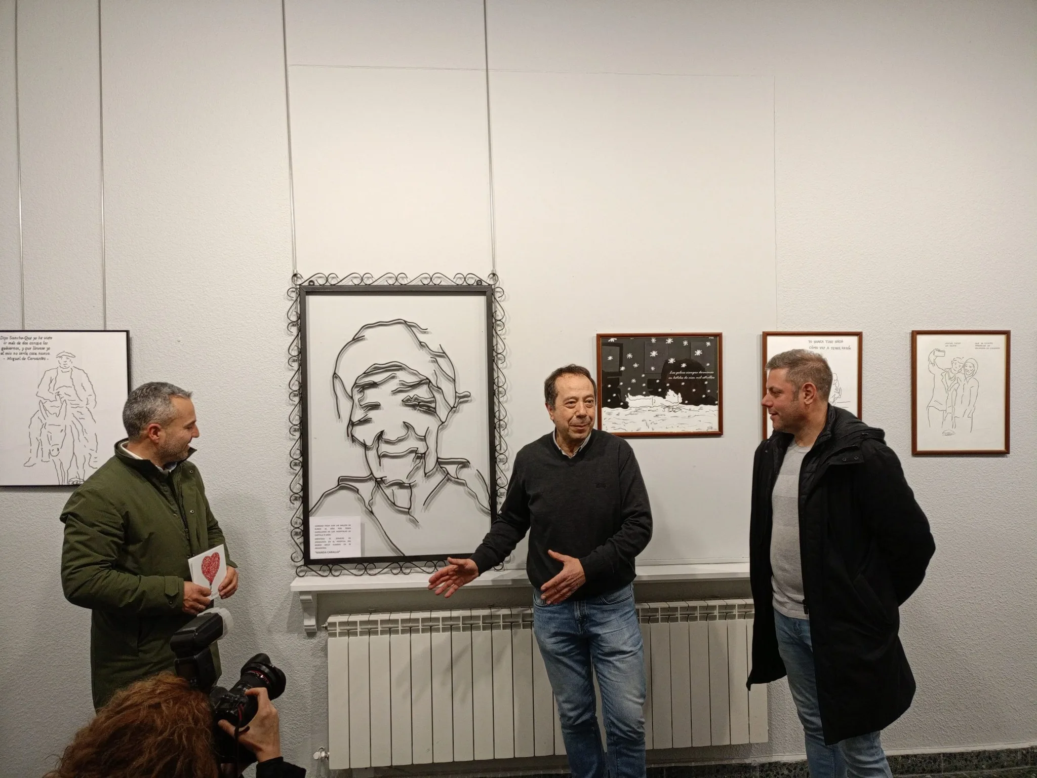 Santiago Castelao expone en la Casa de la Cultura de Ponferrada su muestra 'Viñetas'