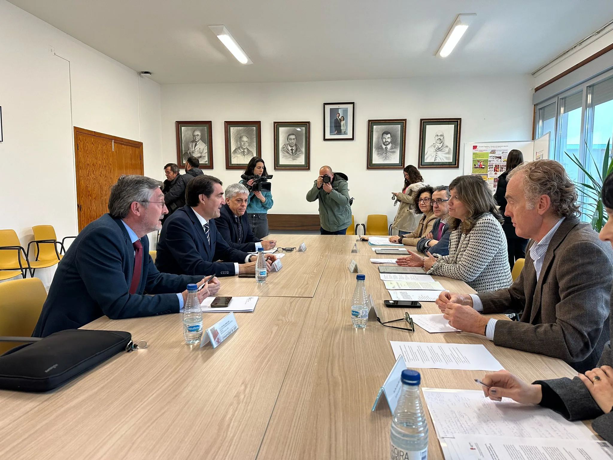 Junta y ULE estudian la creación de un título propio centrado en la gestión y sanidad de la fauna silvestre