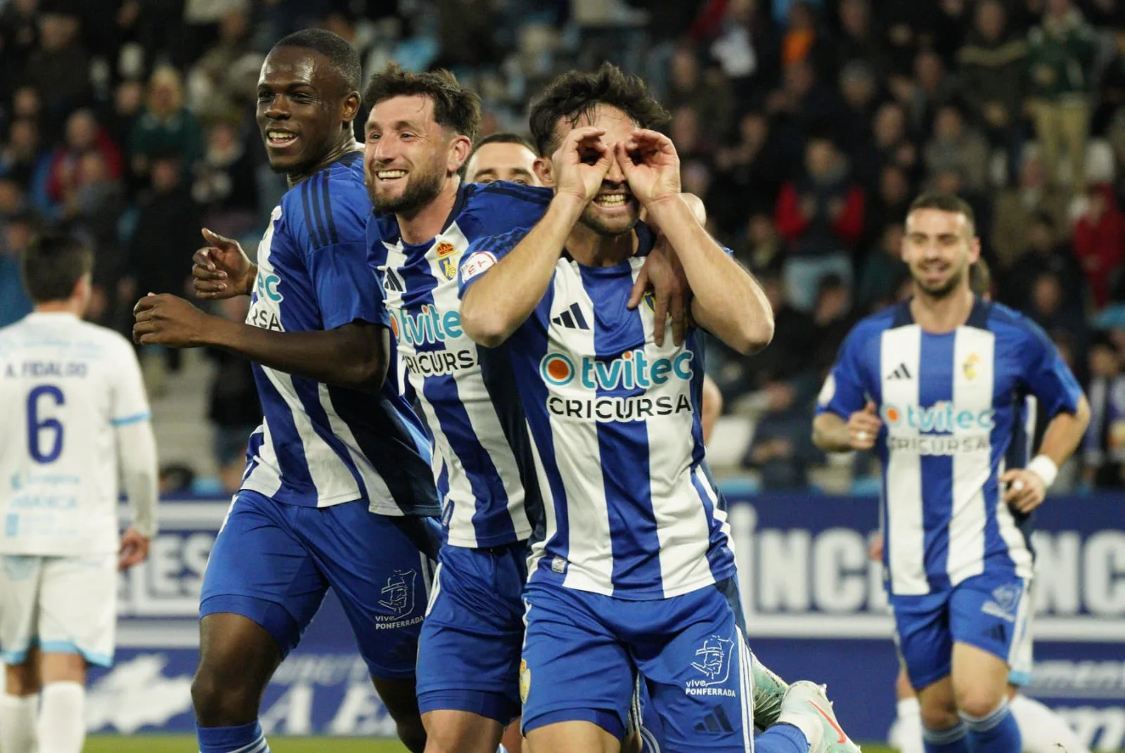Sibille, Carrique y Doué dicen adiós pese a tener oferta de renovación de la Ponferradina