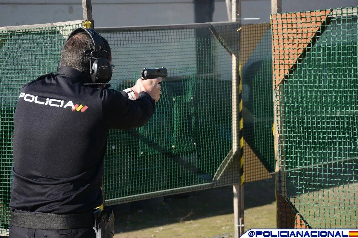 Agentes de Ponferrada y Salamanca representarán a Castilla y León en el Campeonato Nacional de Tiro Policial