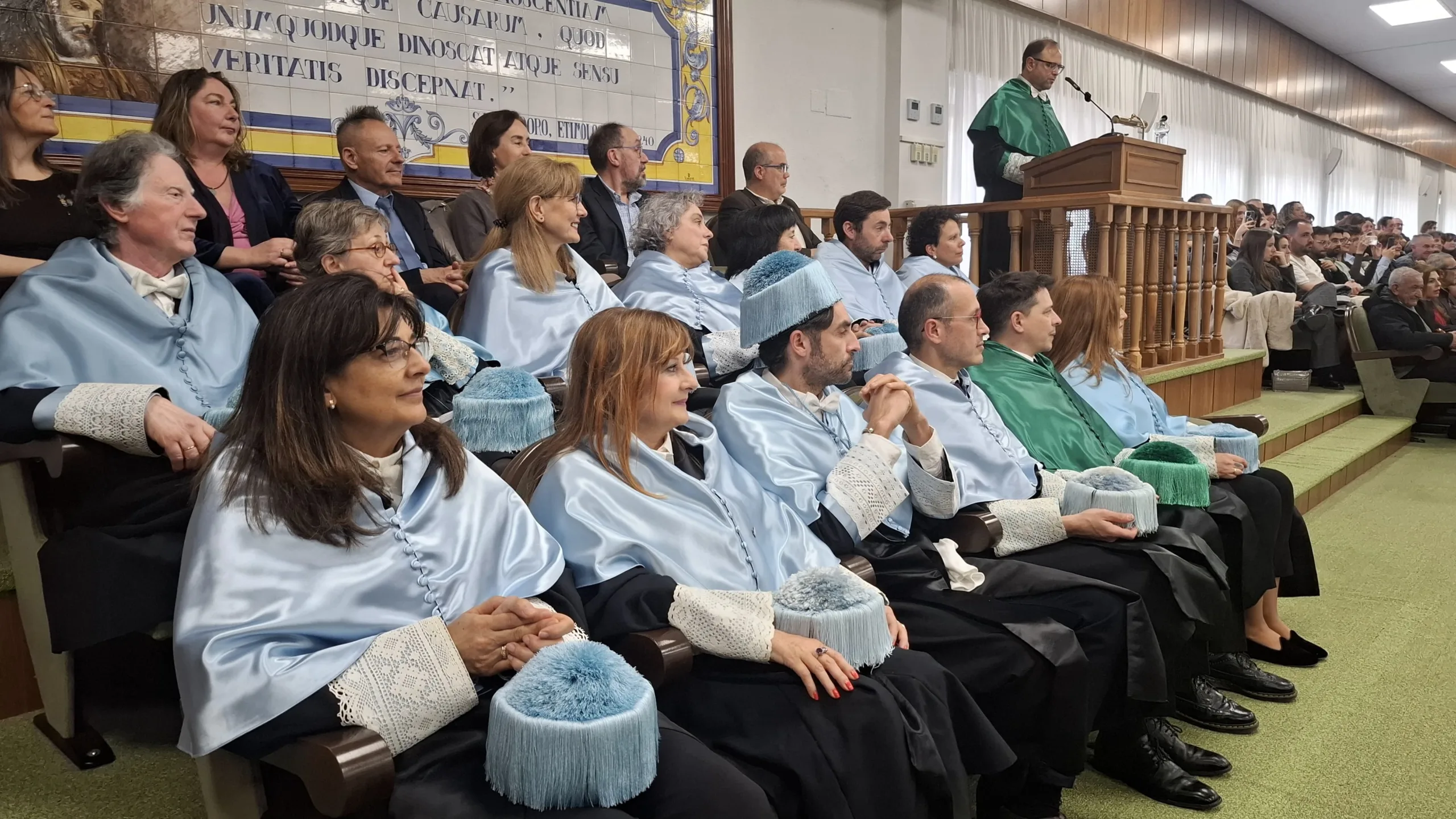 "Los libros os harán Libres": Graduación de Filosofía y Letras en la ULE