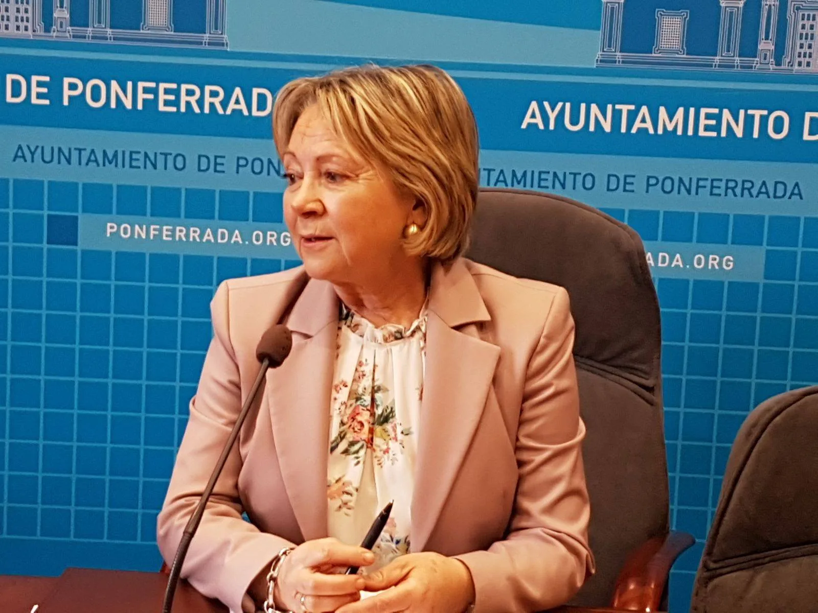 Crespo revela su supuesto rechazo a una oferta del PSOE para forzar una moción y que incluía sueldo, cargo y empleo para su hijo