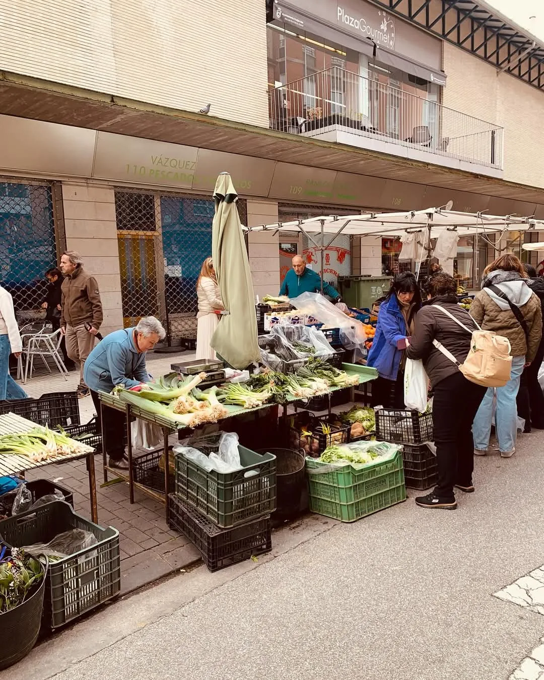 El mercado exterior se mantendrá el miércoles 23 de abril, Día de la Comunidad