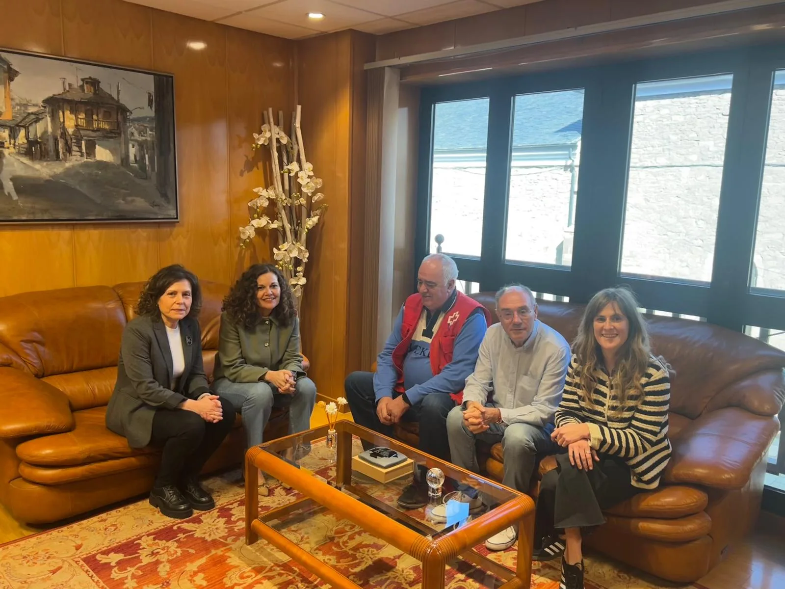 Cruz Roja presenta al Ayuntamiento de Bembibre sus proyectos para mejorar la calidad de vida de los habitantes