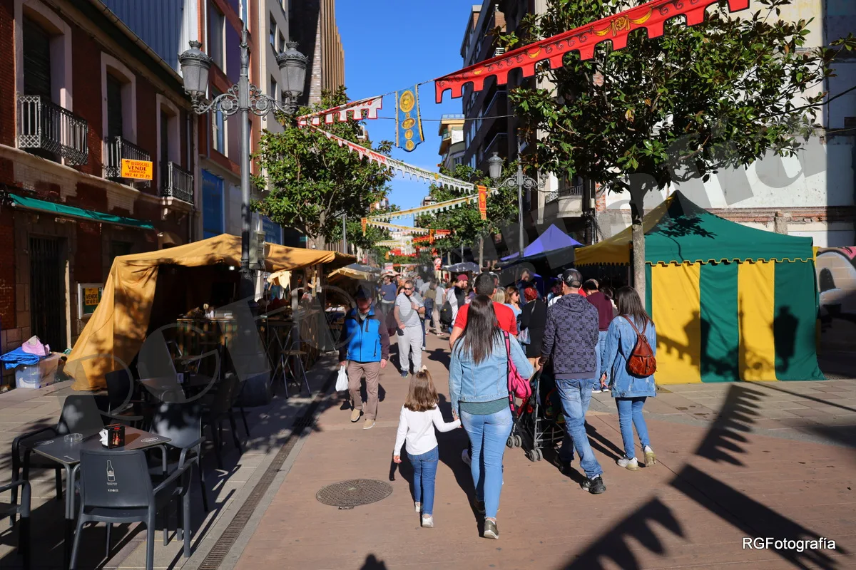 Ponferrada viaja al pasado con un mercado romano durante la Semana Santa