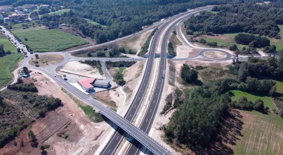 Eixo Atlántico presenta un informe con la A-76 "sin avance alguno en los últimos 20 años" y pide un pacto en el Parlamento gallego para negociar con el Gobierno central