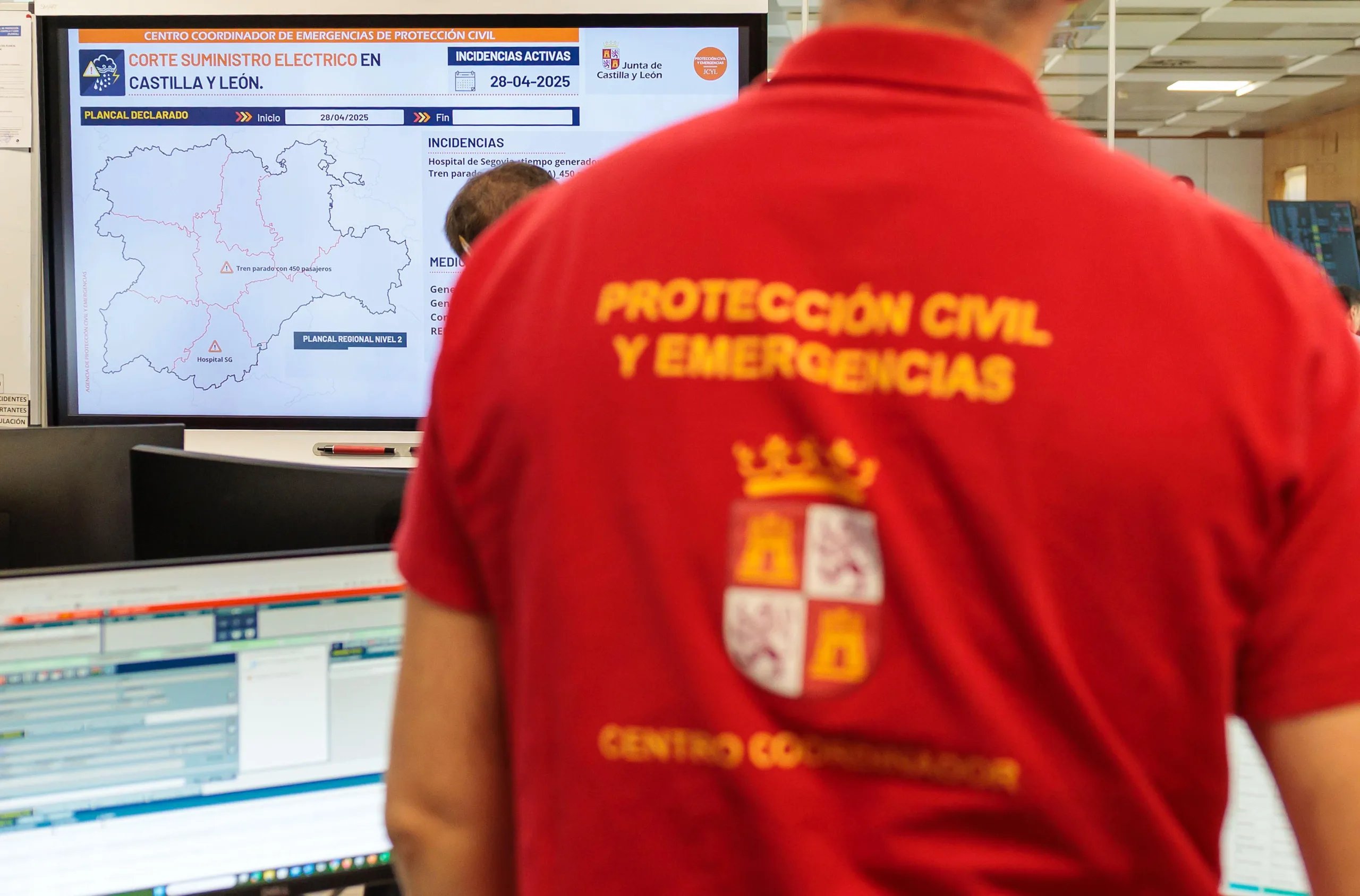 Protección Civil de la Junta recibe 1.350 llamadas de emergencia y gestiona 465 incidentes ante la caída del suministro eléctrico