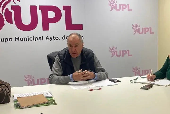 UPL denuncia los "inflados" gastos en conciertos para celebrar el Día de la Comunidad: Camela actuará en Ponferrada por 102.000 euros, casi el doble que en Madrid o Murcia