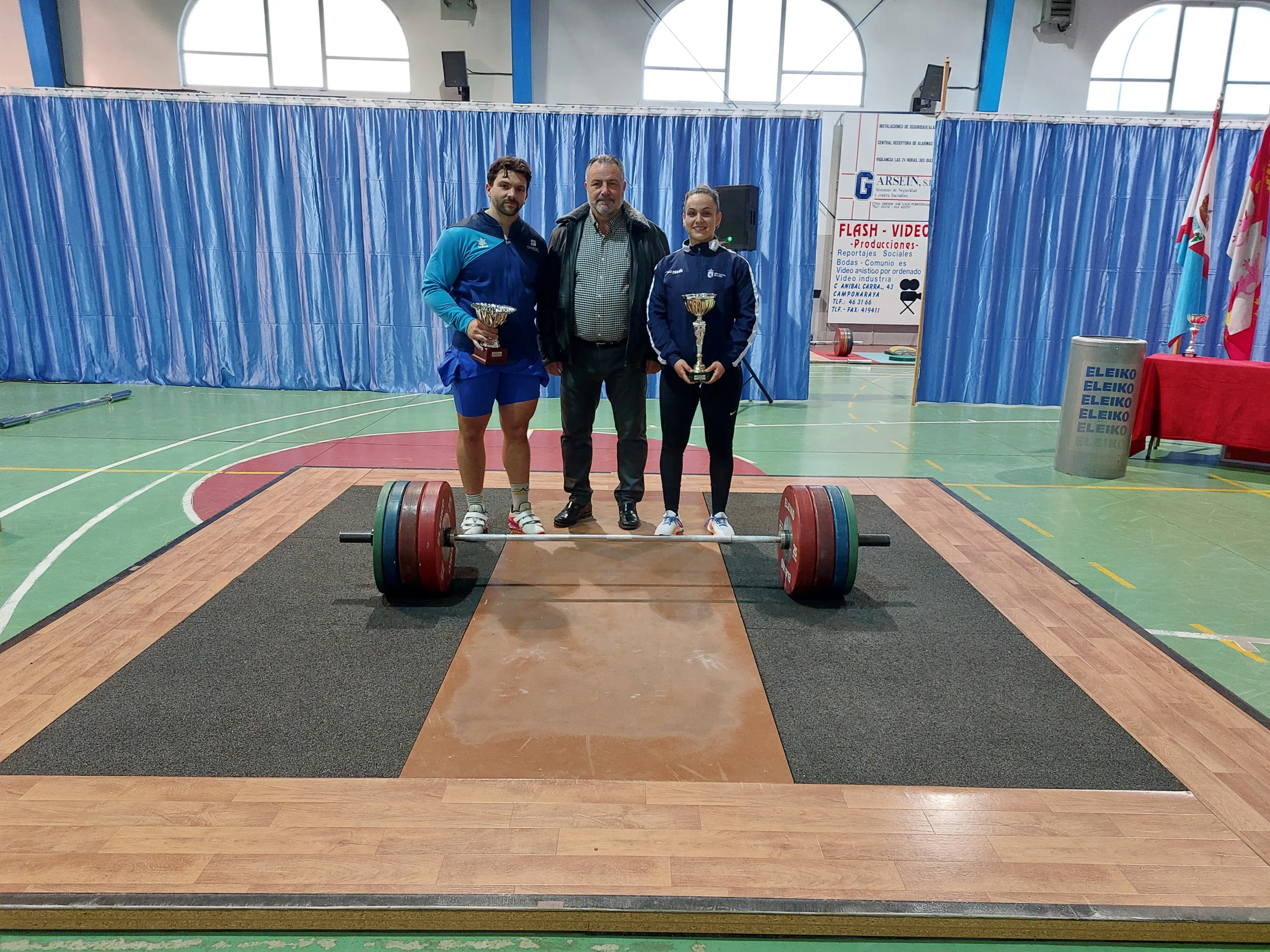 Una veintena de deportistas se dan cita en el XVII Trofeo de Halterofilia Ayuntamiento de Camponaraya