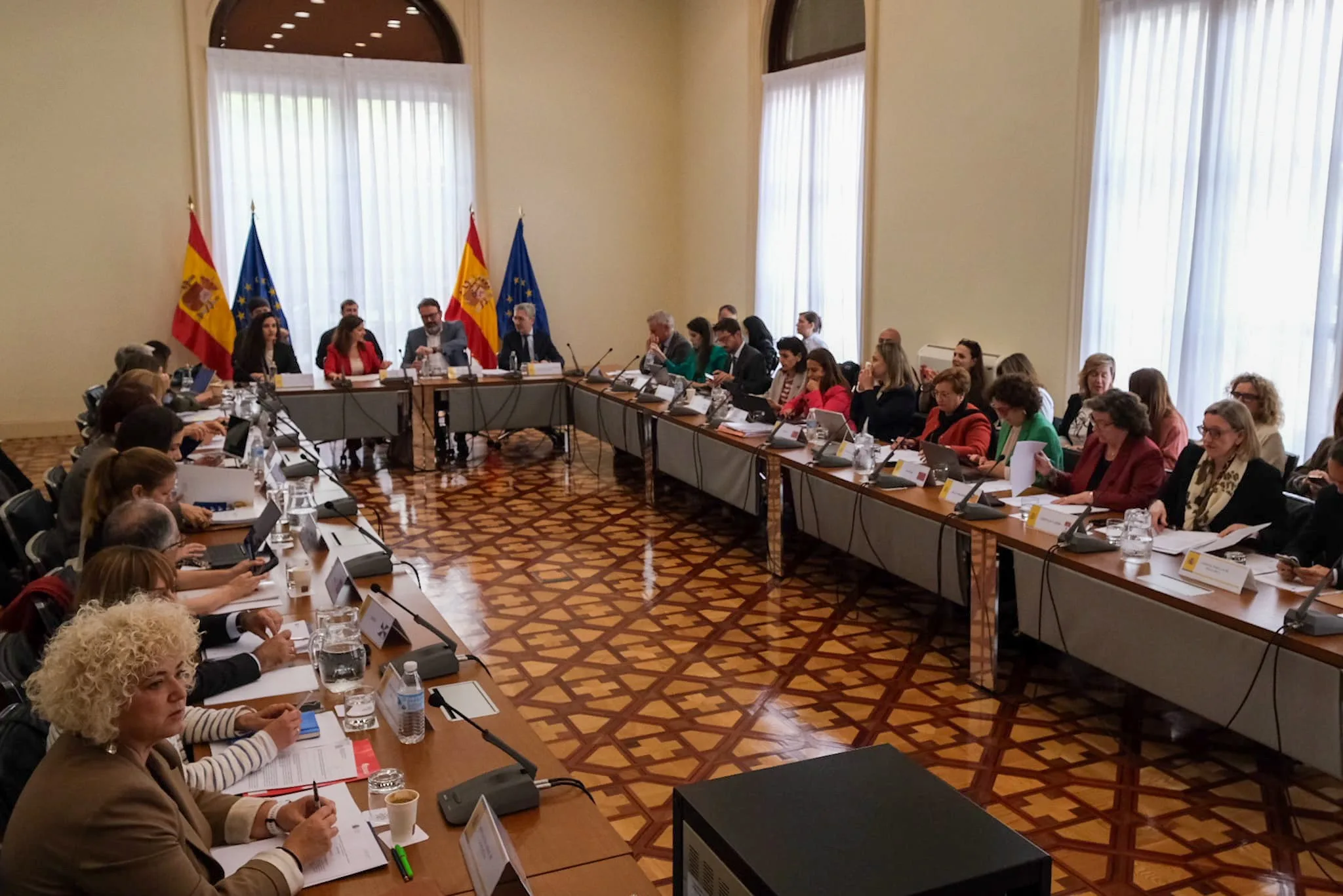Blanco se muestra "estupefacta" al impedir el Gobierno la votación sobre los criterios en el reparto de MENAS "para evitar una previsible derrota"