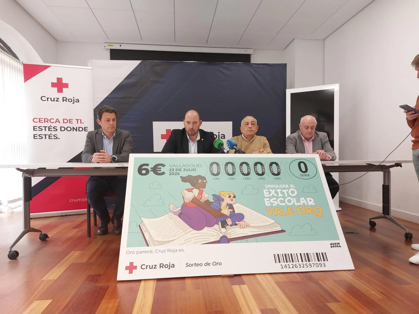 'El Derbi de Oro', una iniciativa solidaria impulsada por Cruz Roja, SD Ponferradina y Cultural Leonesa