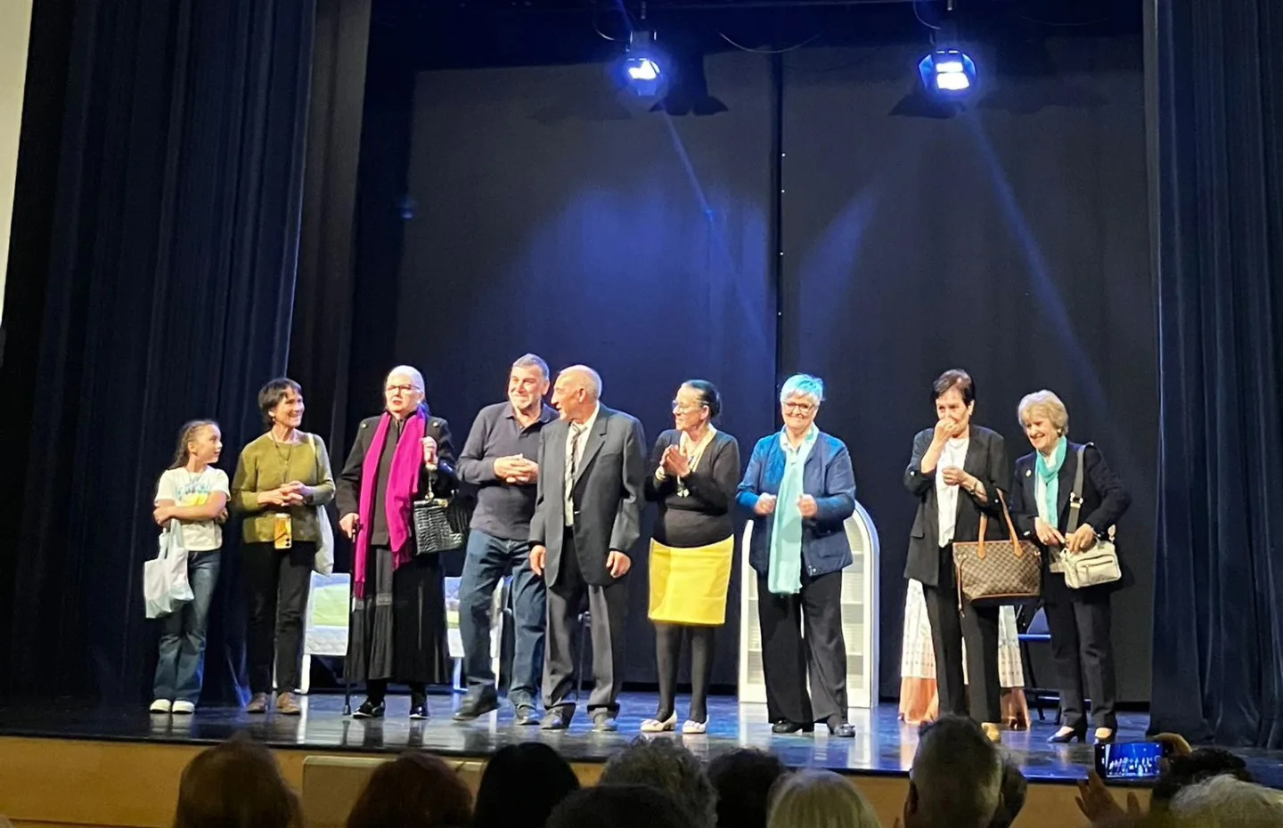 Éxito de la Escuela Municipal de Cacabelos en la I Muestra de Teatro Social