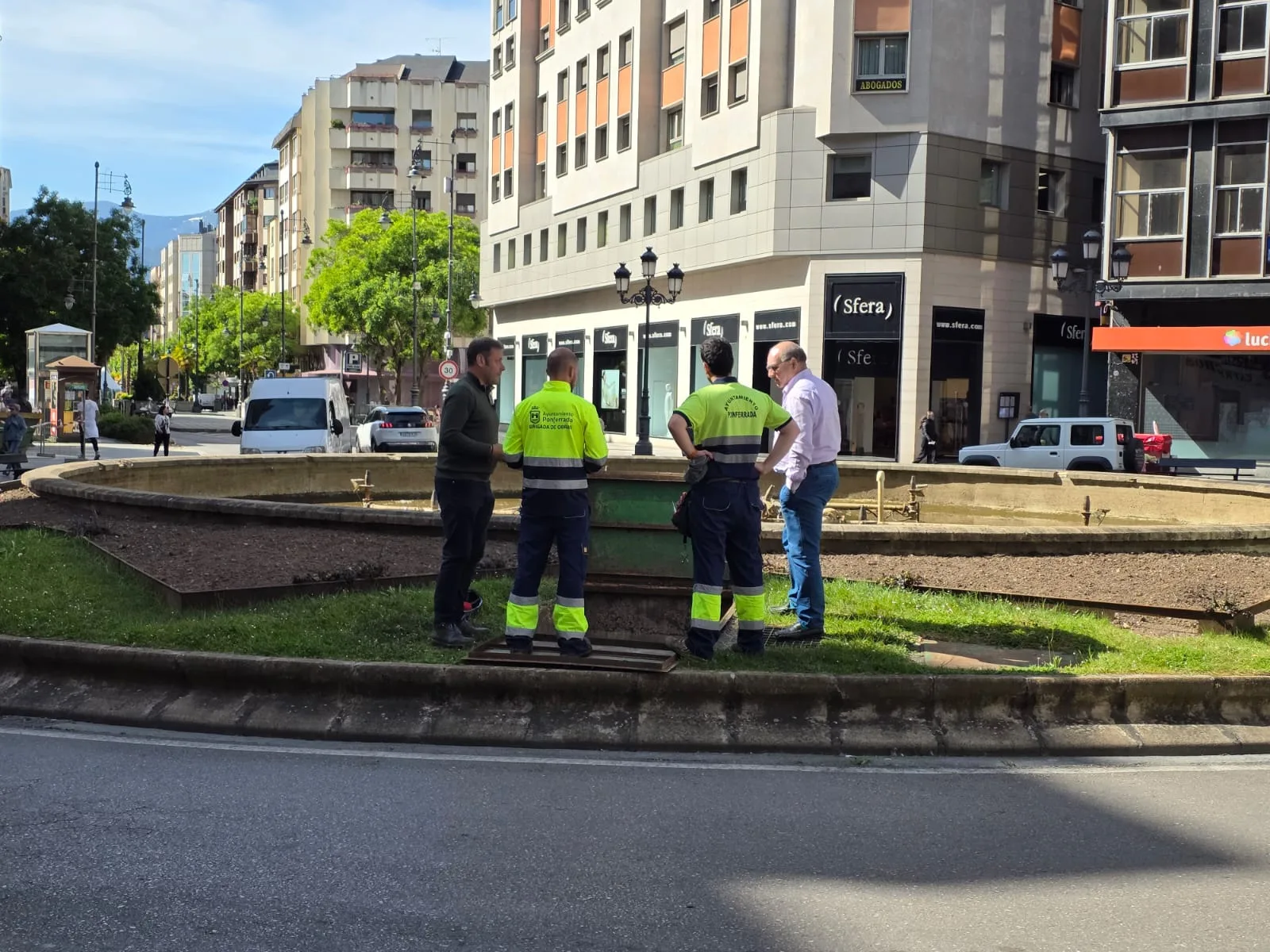 Ponferrada reactiva sus fuentes ornamentales