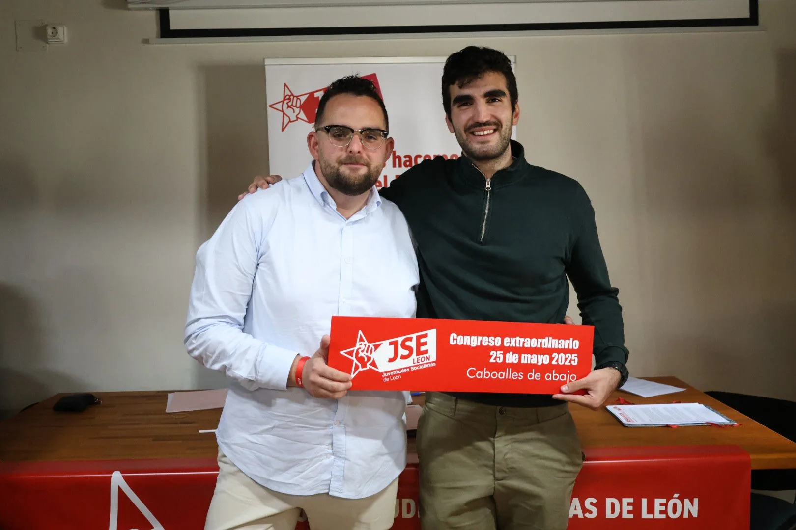 Alberto Ferrer toma las riendas de Juventudes Socialistas de León