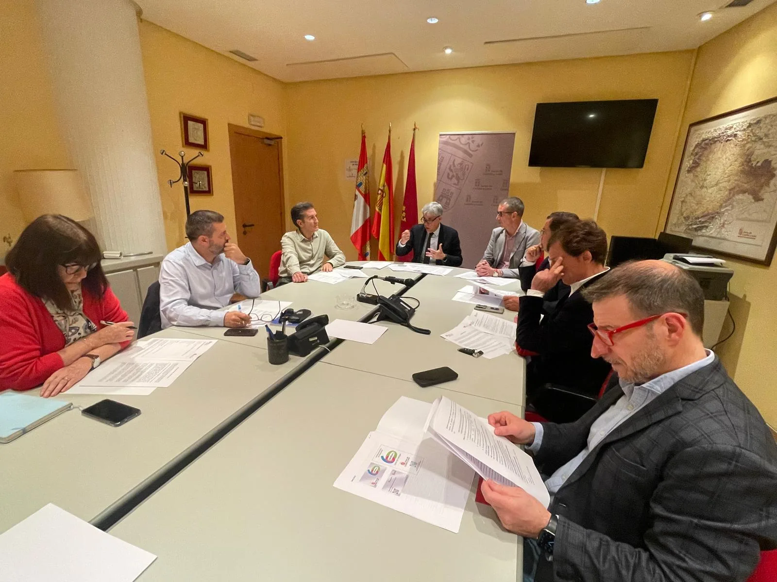 La Junta anima a las empresas leonesas a adherirse al Carné 60 CYL