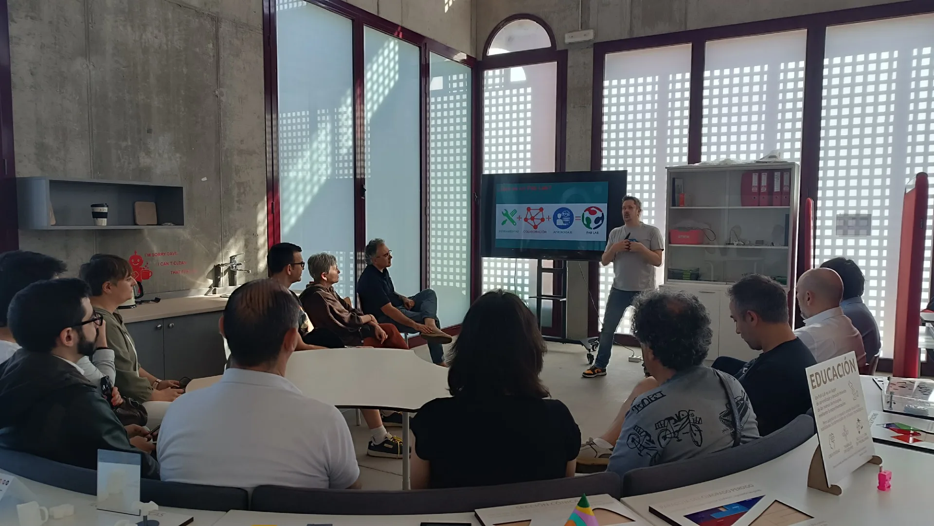 Los centros educativos de Ponferrada muestran su interés en colaborar con el Fab Lab EstaciónArte